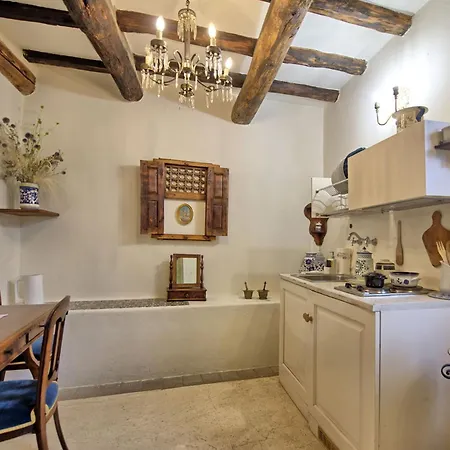 Tenuta Lonciano By Posarellivillas