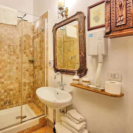 Willa Tenuta Lonciano By Posarellivillas *