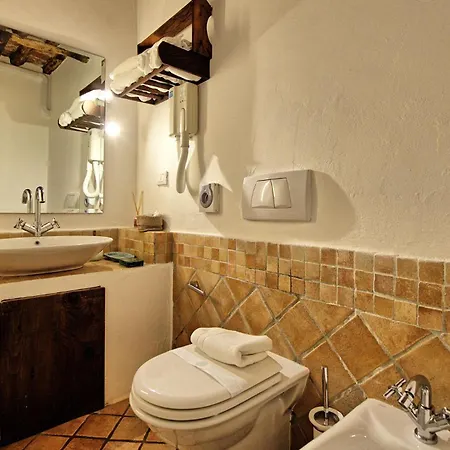 Tenuta Lonciano Villa