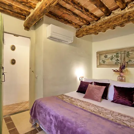 Willa Tenuta Lonciano By Posarellivillas *