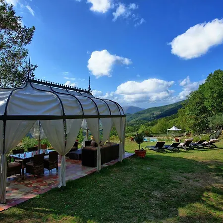 Willa Tenuta Lonciano By Posarellivillas *